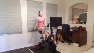 brittibratti 2023-05-09 Stream started at 05092023 0142 pm  Quick Workout to RELAXXXXX