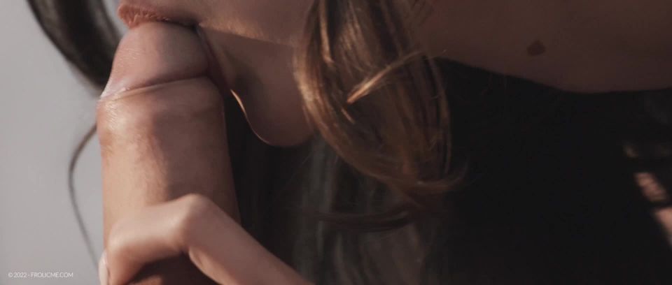 [FrolicMe] Katy Rose And Stacy Cruz Forest Feast [10.14.22] [1080p]