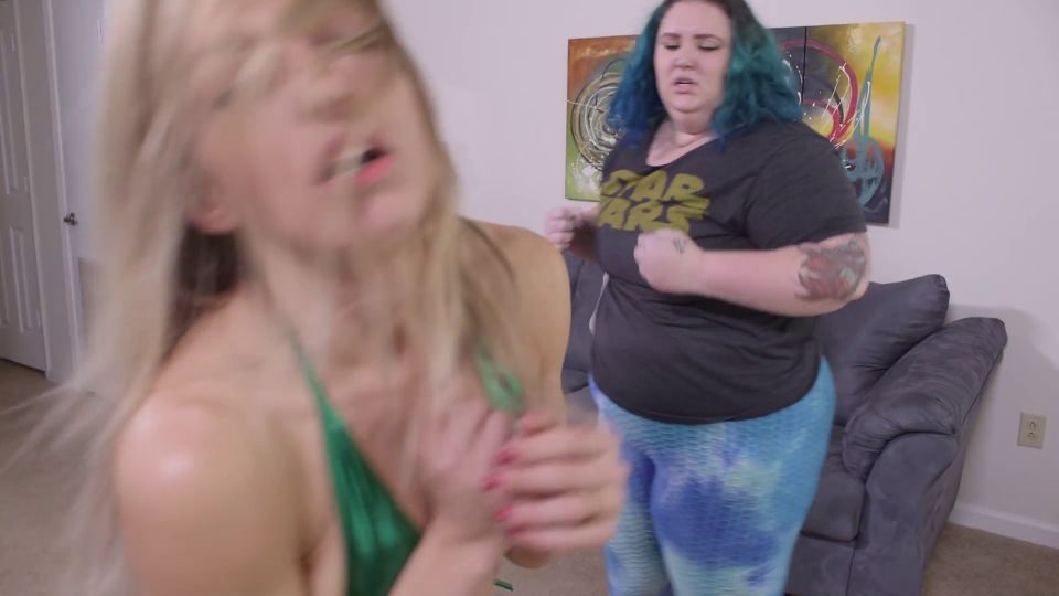 Lora vs Marley The Mauler