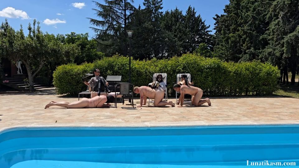 Señora Lunatika - Latigazos múltiples en el grupo - HD 720P