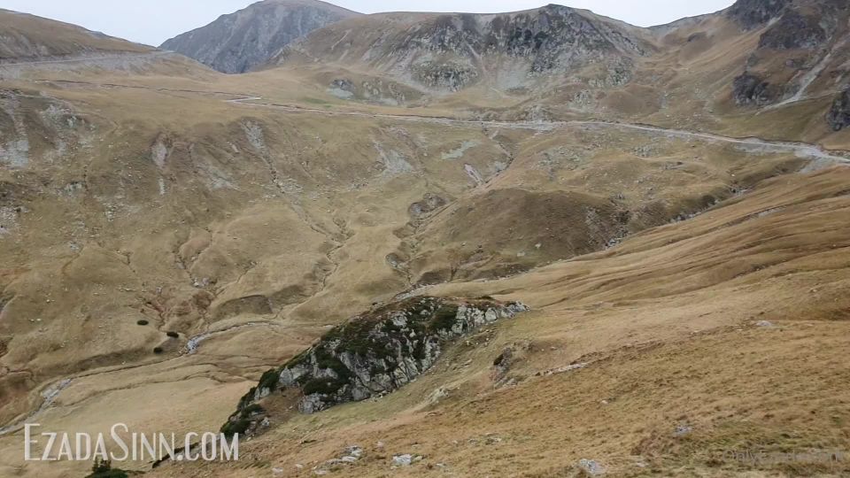 Ezada Sinn - ezada EzadaMemories de Mis vacaciones en las montañas rumanas la semana pasada - 12-10-2020 - SiteRip