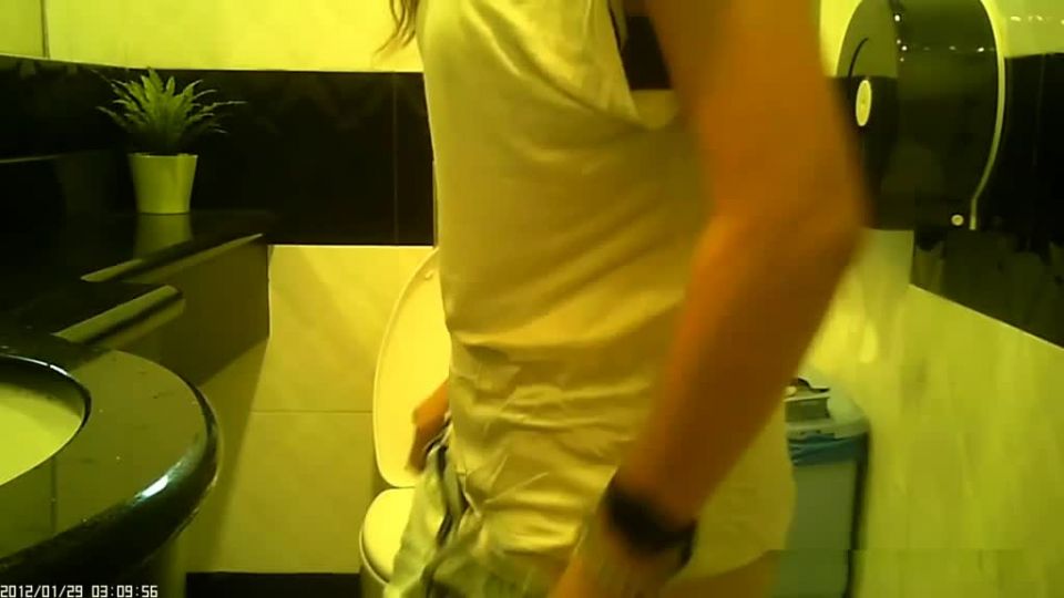 Porn tube Online Tube Voyeur in Public Toilet - voyeur