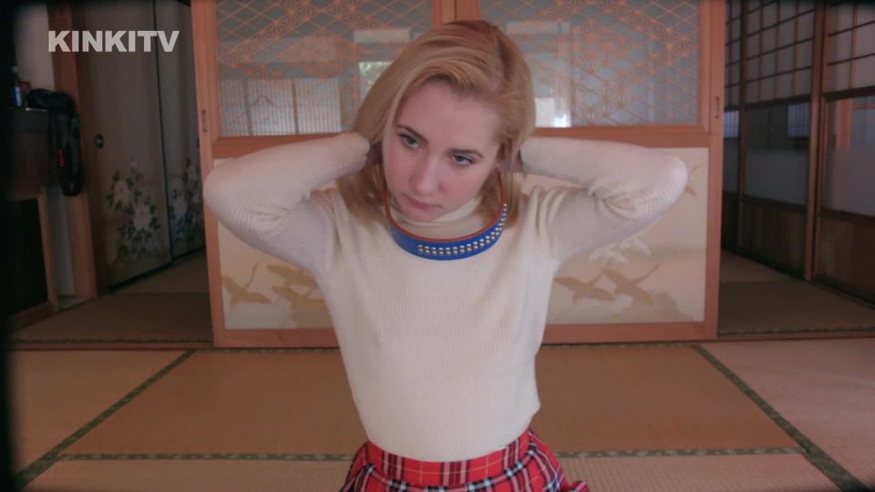 clip 33 Odette - Suck Lick | navel lick | pussy licking sploshing fetish