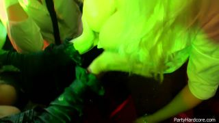 Porno tubo Parte Hardcore Se ha ido loco Vol. 38 Parte 4 — Edición principal