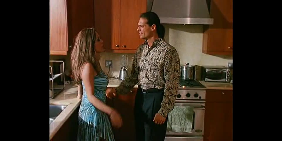 Les Bitches, Scene 2