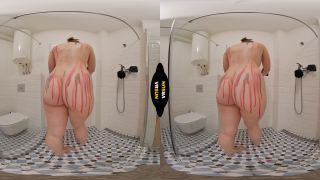 VR Bliss: Olena's UltraHD Shower 2 - Chubby Babe Teasing