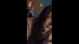 footiesfeets  The poseeeee Hope you all had a good Saturday | footiesfeets | feet porn 