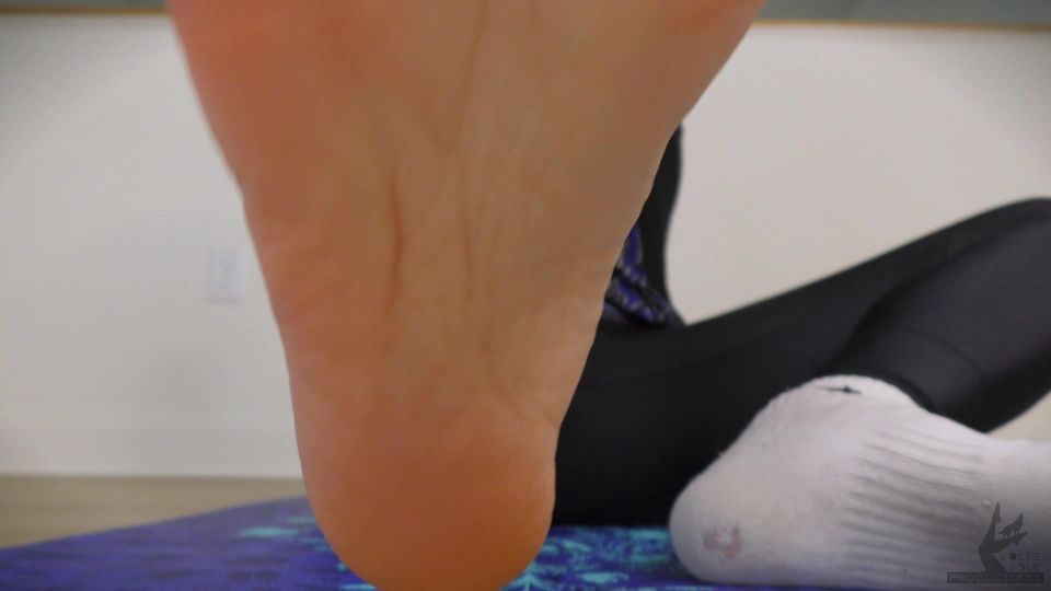 free online video 35 foot fetish shop pov | free adult clip 8 Janira Wolfe Fuck The Floor For My Feet on femdom porn korean fetish | humiliation