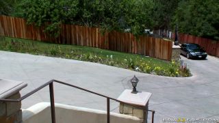 Asa Akira Jessica Jaymes Lustbite Ep - 1 An Inconvenient Truce