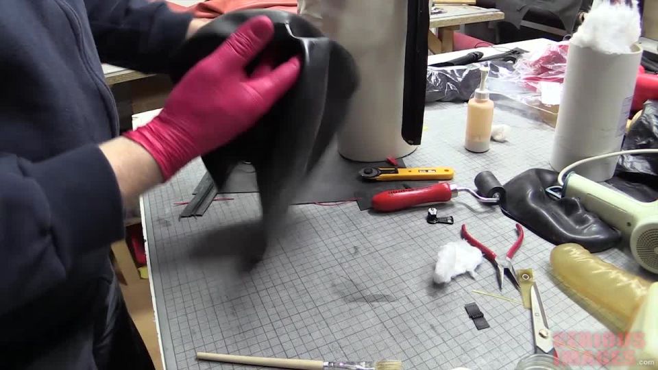 Latex 2726-A visit to studio gum Part8 R465