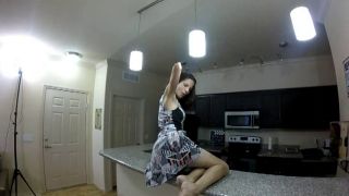 Hola, adoración de pies de esposa.