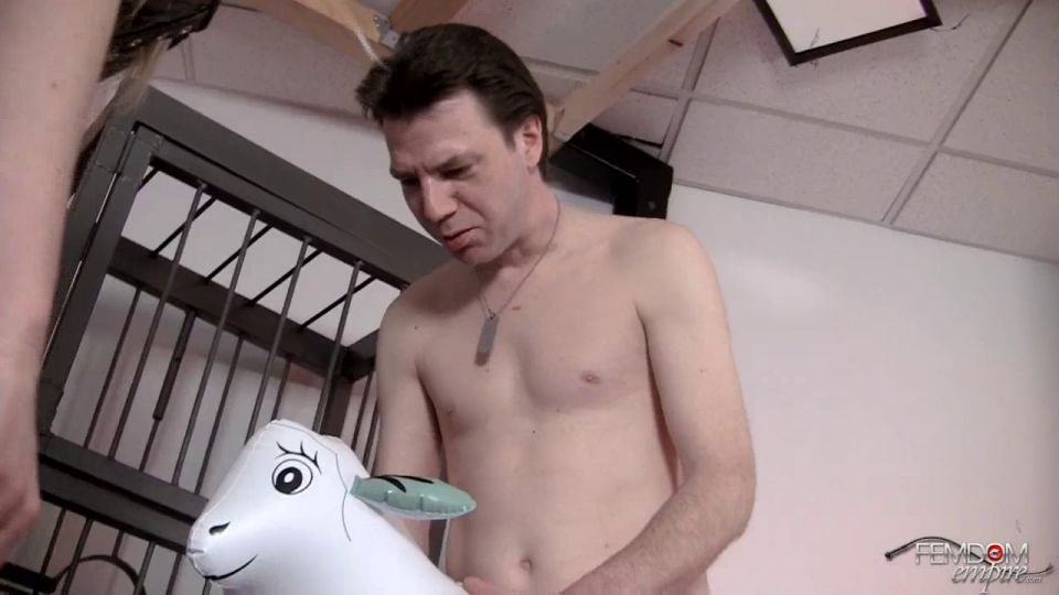 FemdomEmpire: Muñeca de goma intensa Humillación HD 720p reloj