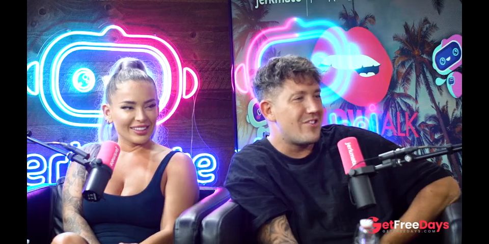 [GetFreeDays.com] ANNA CLAIRE CLOUDS and HAYLEY DAVIES SHOW LIL DED JANET HOW TO EAT PUSSY Porn Leak February 2023