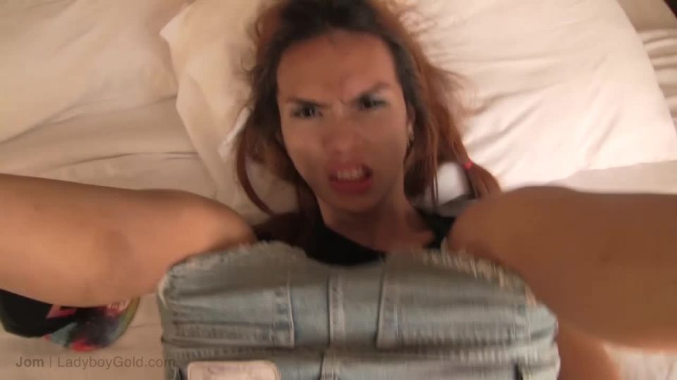 ¡El té navideño de Kak! Descargar vídeo de Porno nuevo rápido...