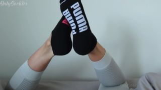 601_onlysockies-0h4cx5okw89k1e1x6xwn8_source Foot!