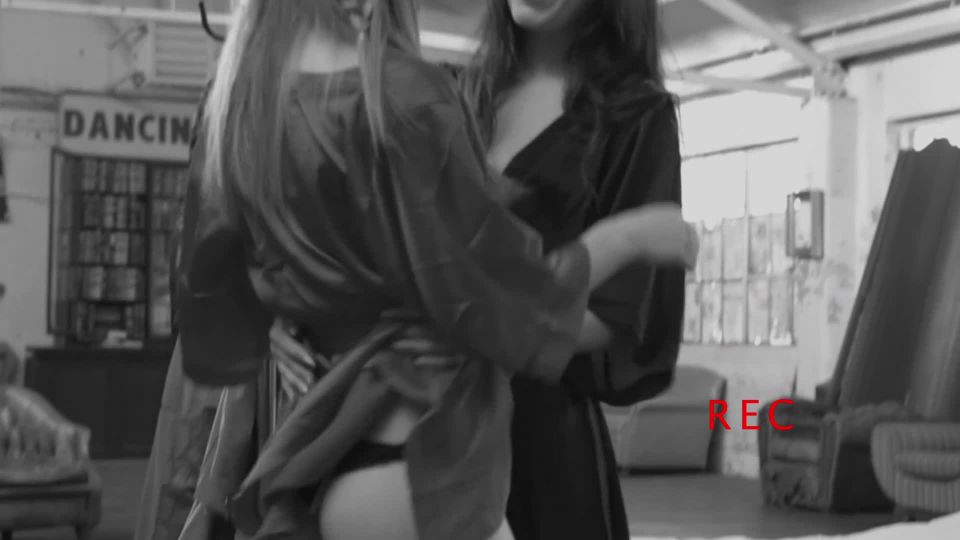 JoyBear Housemates 2 Housemates 2  Behind The Scenes (mp4)