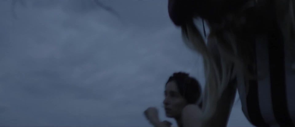 Aleksandra Jachymek, Julia Kalinowska - Menotaksja (2019) HD 1080p - (Porno de Celebridad)