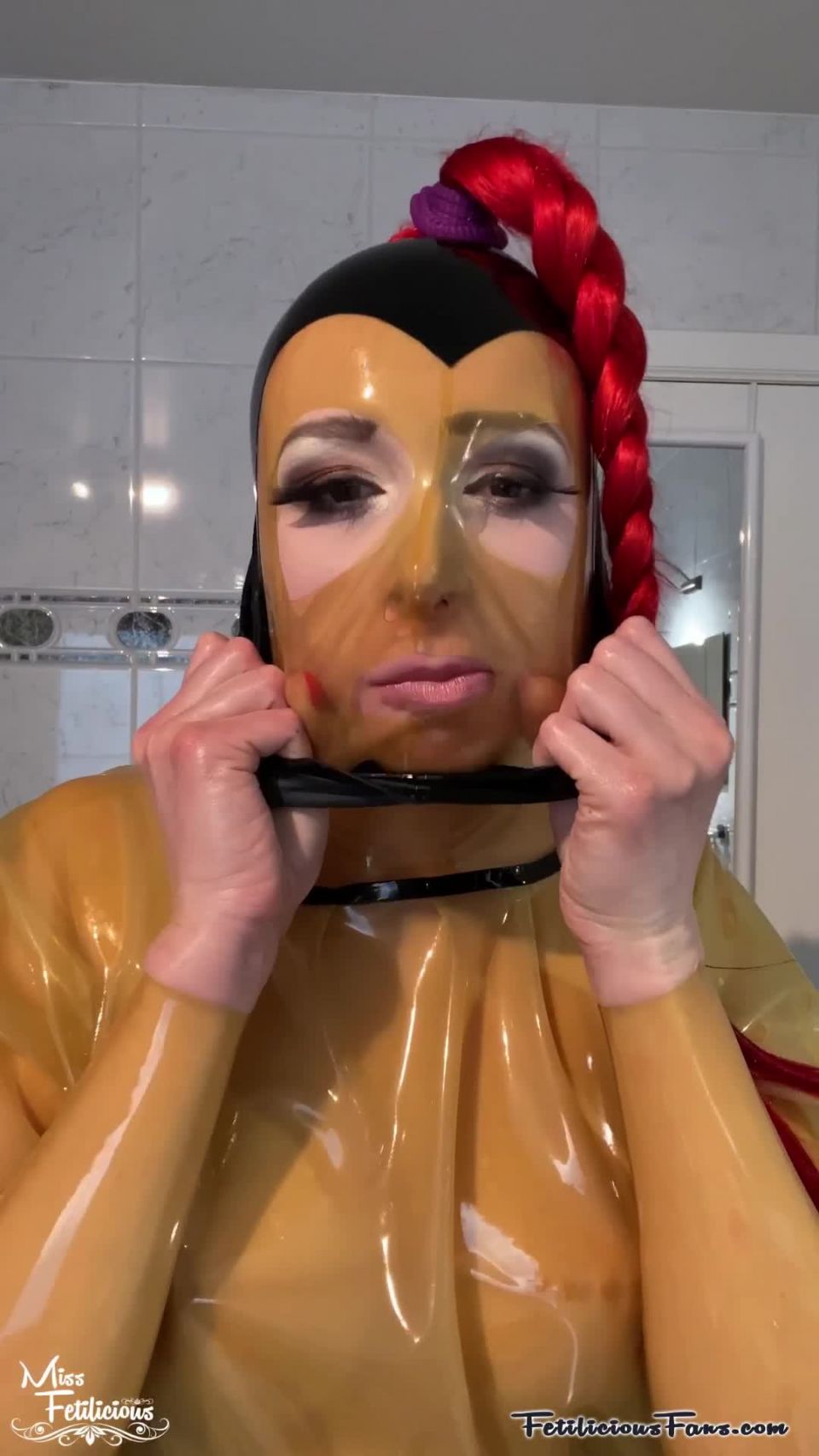 Látex Un día en el látex transparente Vista rápida Porn - New Se...