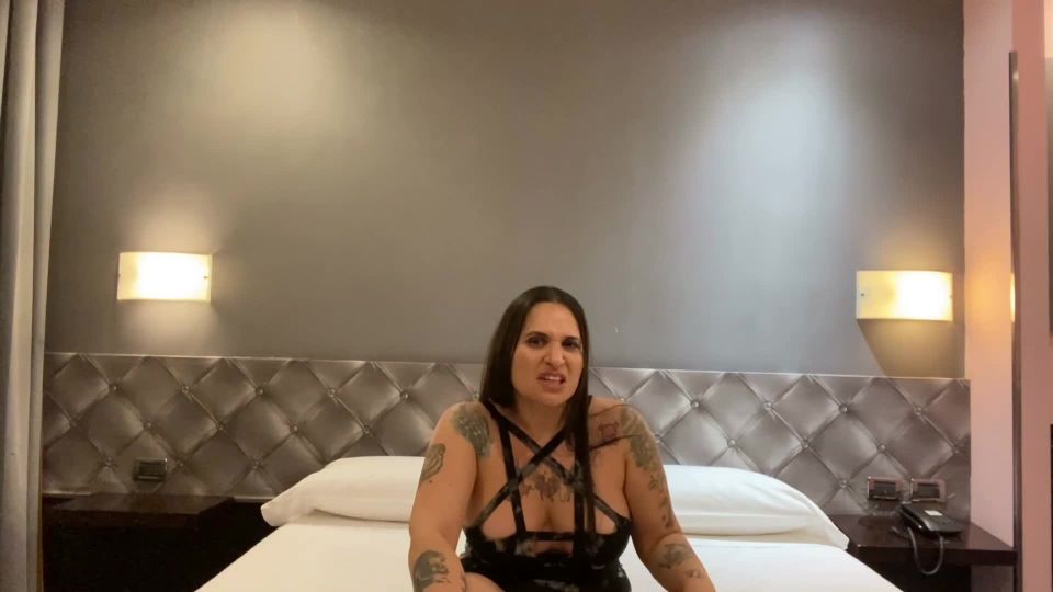 online porn video 13 insect crush fetish Miss Urbex – I Bull A Fat Man, fetish on masturbation porn