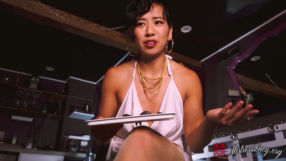 Señora Lucy Khan - Sé una basura para mí - ManyVids