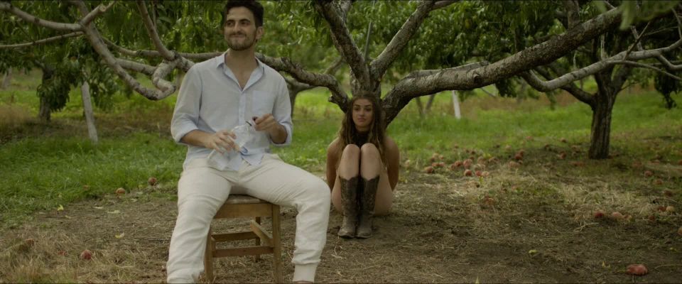 Morgan Taylor Campbell, Brandi Alexander - El huerto (2016) HD 1080p - (Porno de Celebridad)