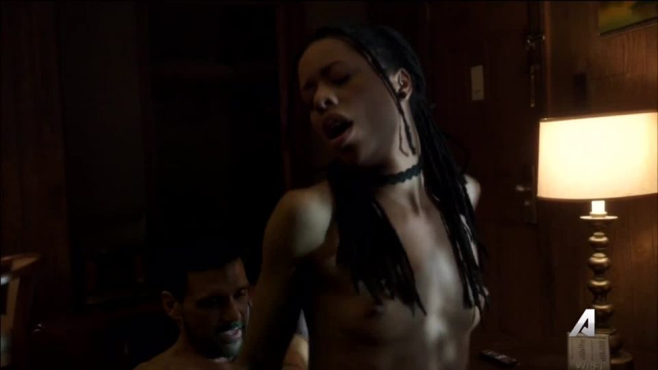 Kira Noir – Kingdom s03e05 (2017) HD 720p - [Celebrity porn]