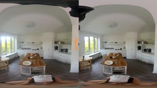 Hot Pancakes Prologue – Lilu Moon 4K (MP4, 4096×2160, UltraHD/4K) *