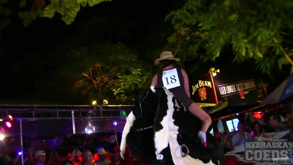 Fantasy Fest 2018 Topless Bull Riding And Girls Flashing Pussy And Tits On The Streets Public!