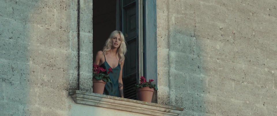 Liz Solari - Sei mai stata sulla luna (2015) HD 1080p - (Celebrity porn)