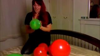 Christmas Balloon Fun (Femdom porn)