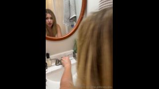 Jess Cromwell (thePrincessJess) Bathroom BG Sextape Onlyfans (Amateur porn)