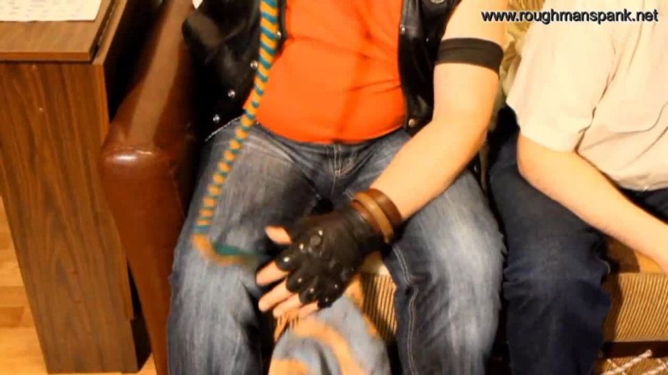 RoughManSpank red RoughManSpank 2013 nalgadas-escolar-cl