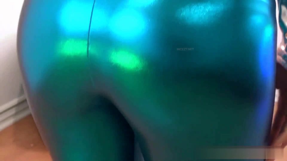 online clip para adultos 1 Diosa Rodea – Culo brillante Grinding  fetiche  femdom porno baba fetiche