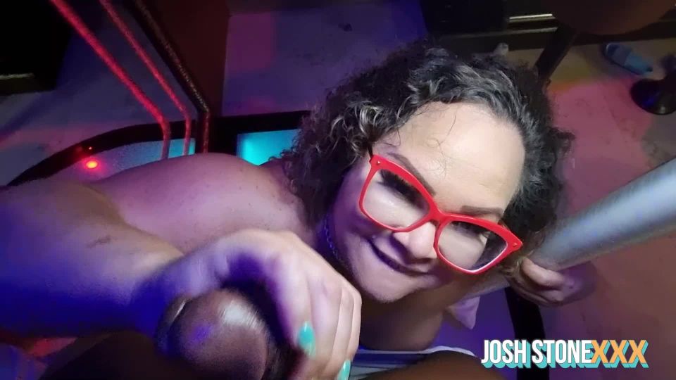 Vicky Plush - Big Butt BBW Vicky Plush Vs BBC (Big Tits porn)