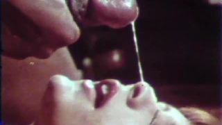 Sueco Erótica 152 – Encuentros Cercanos de la clase de pecho (Vintage)