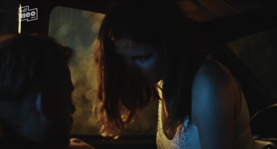 Ruth Becquart, Renee Fokker - Chaussee d'Amour s01e05 (2016) HD 720p!!!