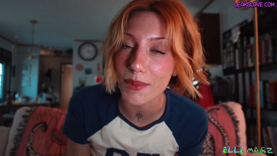 POV Elle Marz Elle Marz – Bigsis Secret