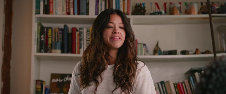 Gina Rodriguez, Brittany Snow, DeWanda Wise - Alguien grande (2019) HD 1080p!!!