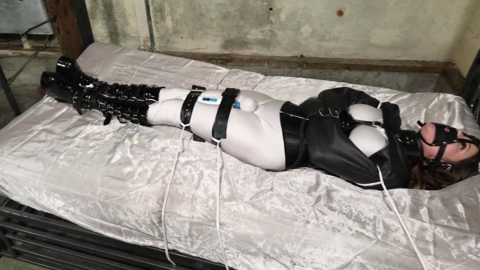 ShinyBoundRaquelPrisoner