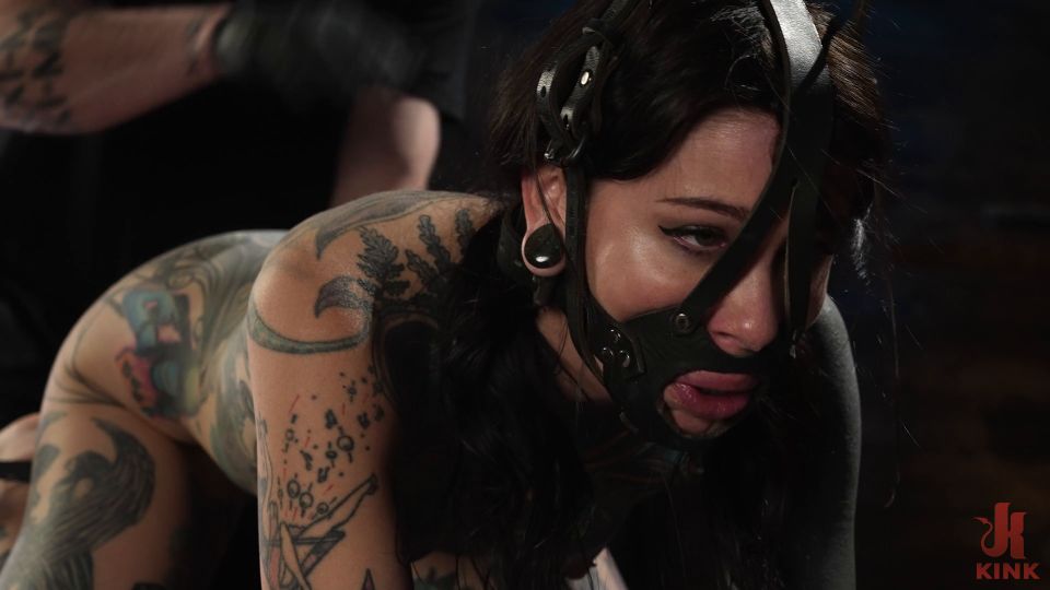 Krysta Kaos Down And Dirty Krysta Kaos (Femdom porn)