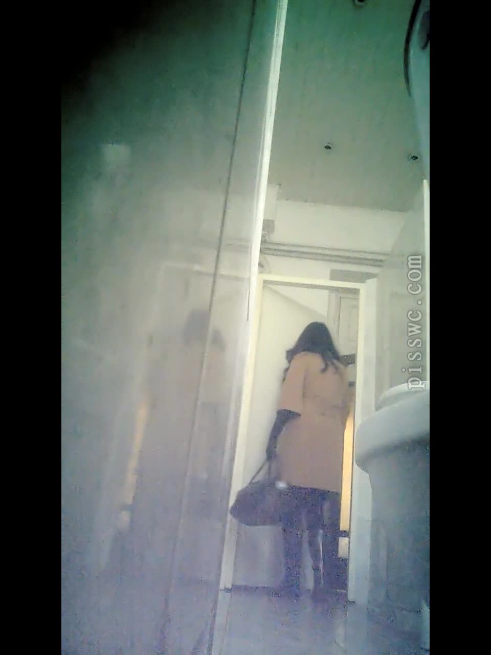 video en línea 13 [PissWC.com] Cámara oculta en el baño de la mujer de la clínica – 253, cámara oculta en la webcam