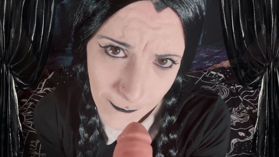 video adulto gratis 12 Infinity0Puta – miércoles le da a Gómez alguna cabeza descabellada en femdom porno femdom castidad tortura