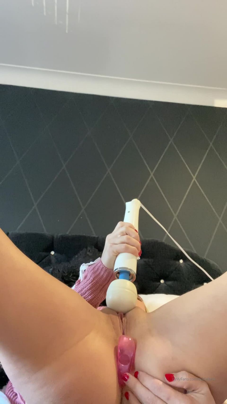 Suzie - suziebest SuziebestNew anal toy so obviously I had to share with you lovelies - 22-12-2019 - SiteRip