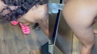 Khloezweets - KhloeSweet 3D/VR - Todavía está caliente después del sexo y va a buscar un bocadillo