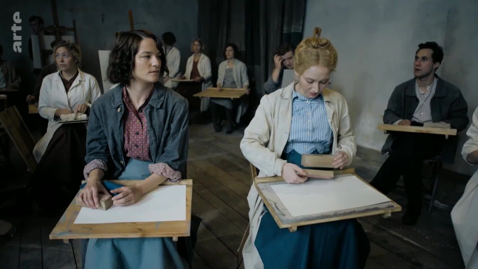 Valerie Pachner – Die Neue Zeit s01e01 (2019) HD 1080p - (Porno de Celebridad)