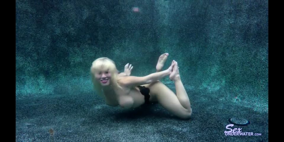 SexUnderwater e0676 Cristi Ann UW Model Training pt 2 (mp4)