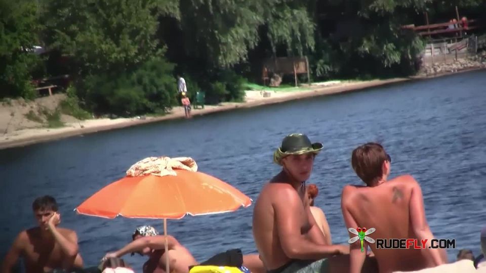 Curvy youthfull naturist lets the sun kiss her body  2