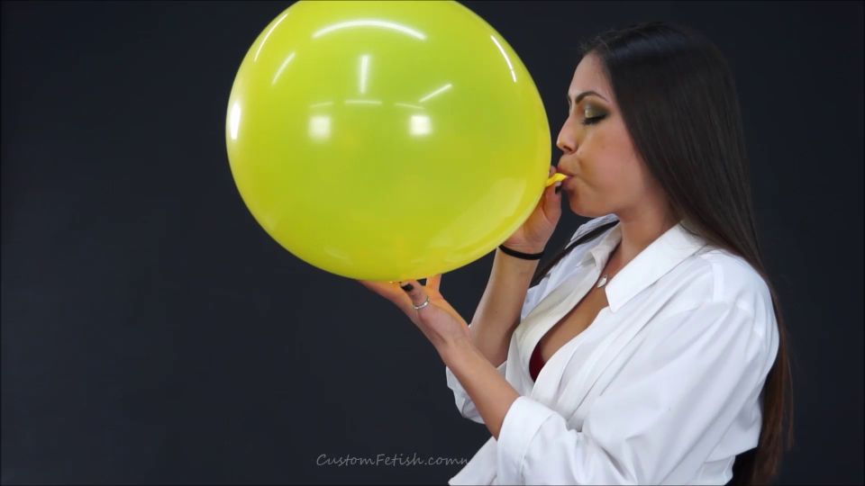 Custom Fetish - Mila s First Blow to P - Fetish