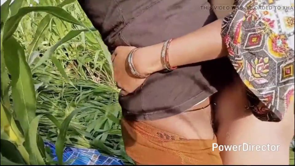 Tamil Sex Desi Village girl tight pussy outdoor sex