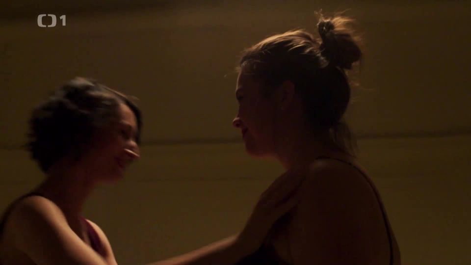 Eva Hacurova - Jak si nepodelat zivot s01e01 (2019) HD 1080p - (Celebrity porn)